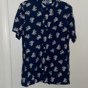 Large H&M Hawaiian Palm Tree Button Up